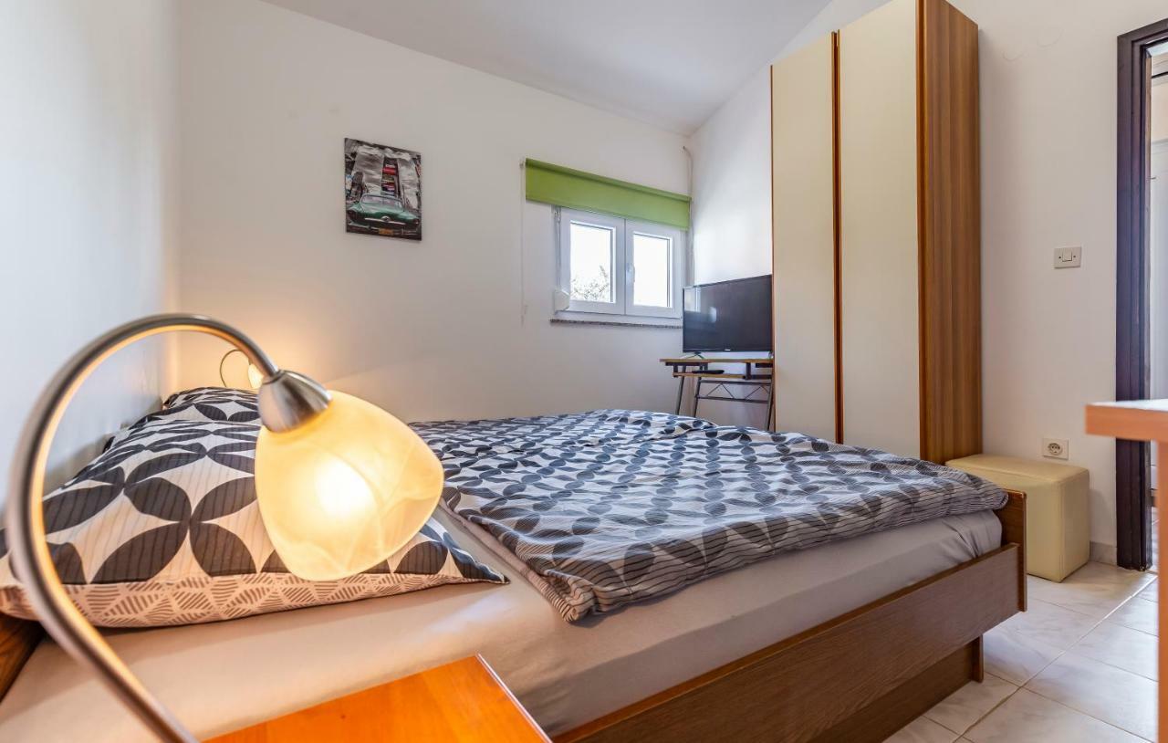 Apartment Denis メドゥリン エクステリア 写真