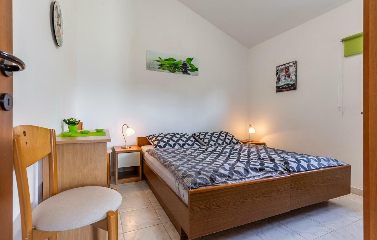 Apartment Denis メドゥリン エクステリア 写真