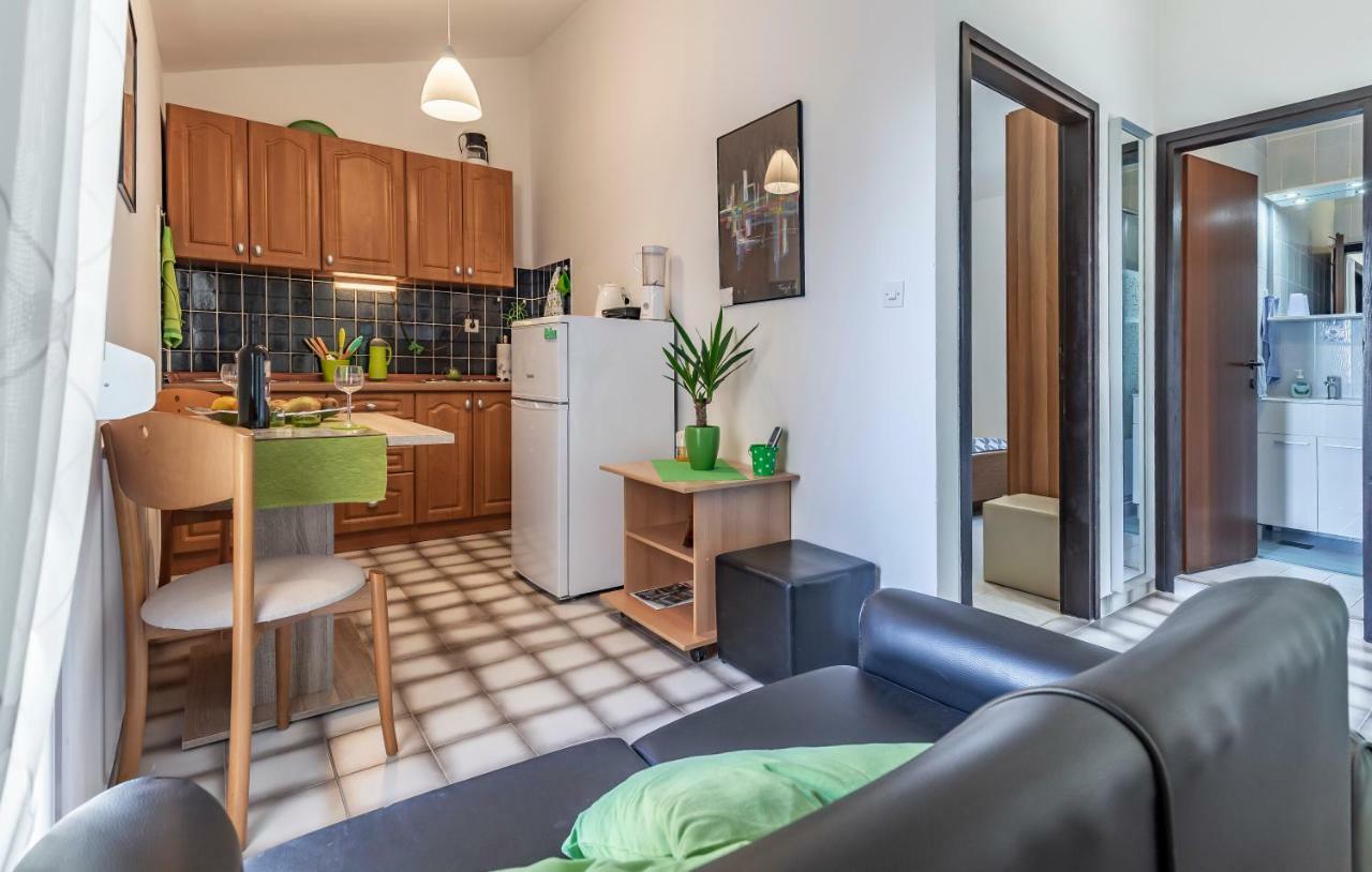 Apartment Denis メドゥリン エクステリア 写真